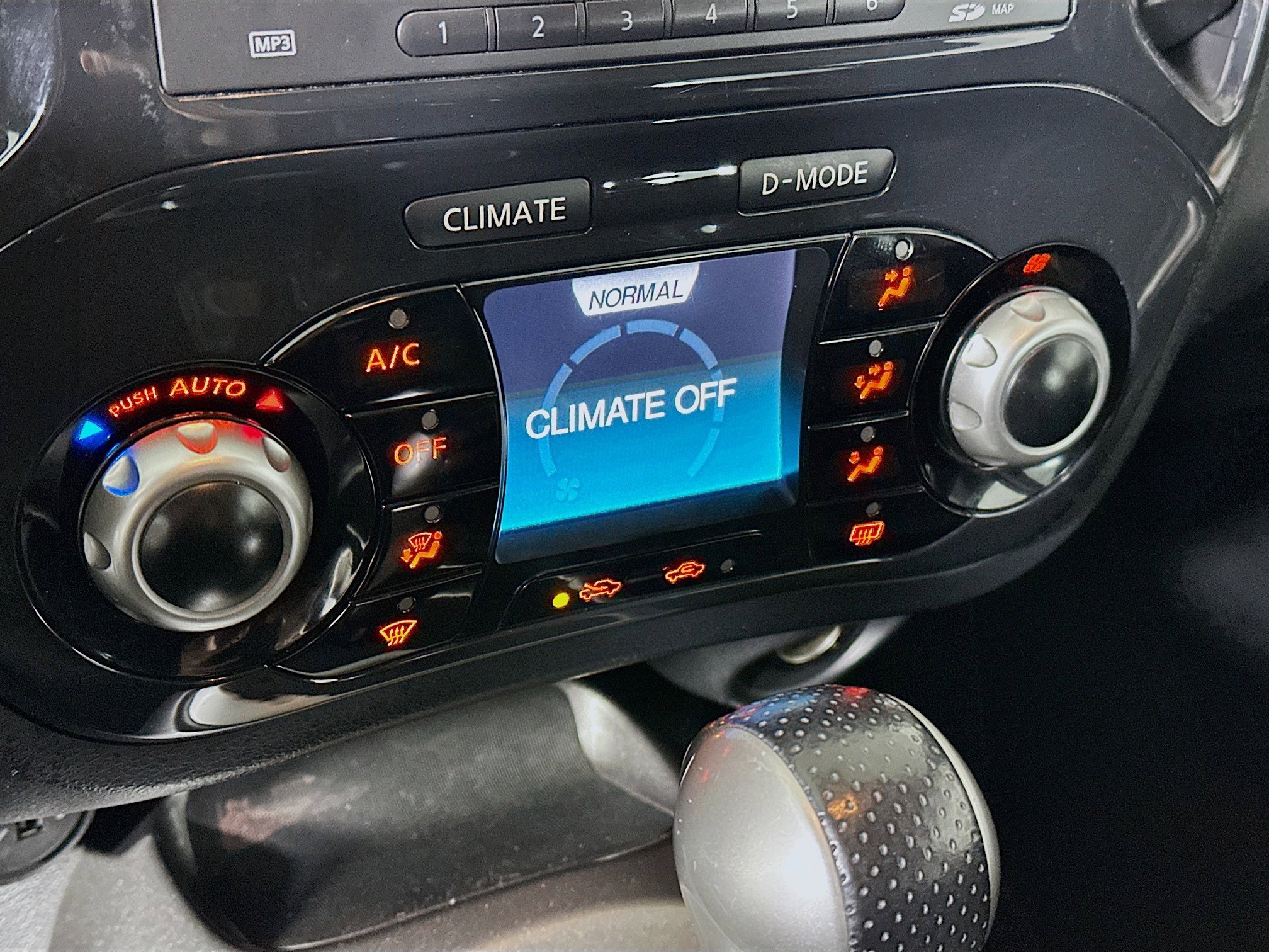 Used 2012 Nissan Juke SL image 24