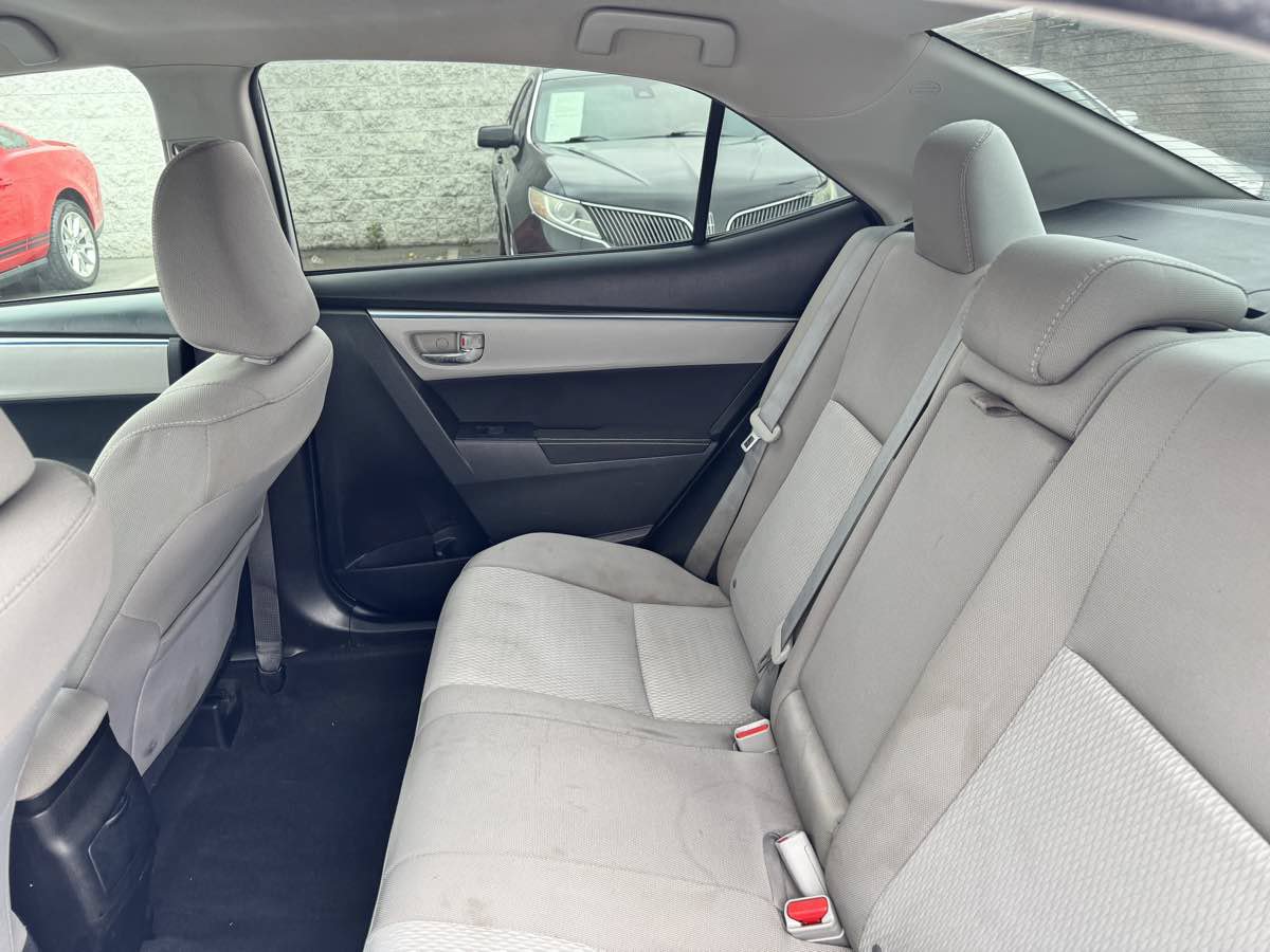 Used 2016 Toyota Corolla LE FWD image 25