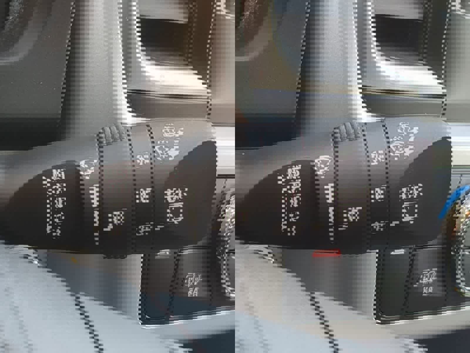 Used 2019 Toyota Highlander XLE AWD/4WD image 25