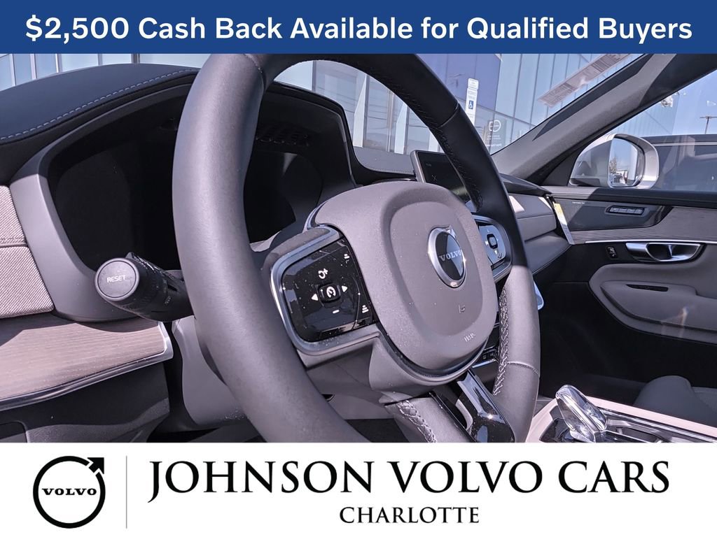 New 2026 Volvo XC90 B6 Ultra w/ Protection Package image 18