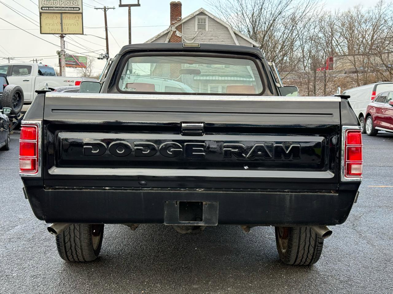 Used 1989 Dodge D/W Truck 100 RWD image 12