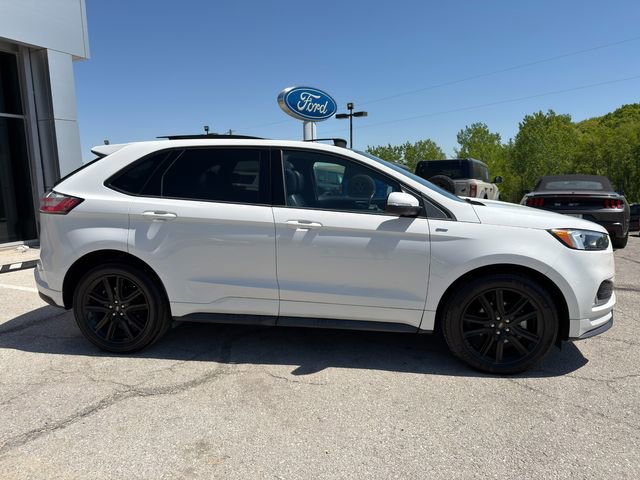 Used 2020 Ford Edge ST-Line FWD image 8