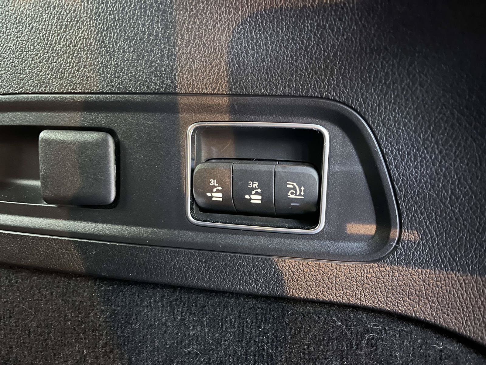 Certified 2024 Mercedes-Benz GLS 450 4MATIC image 13