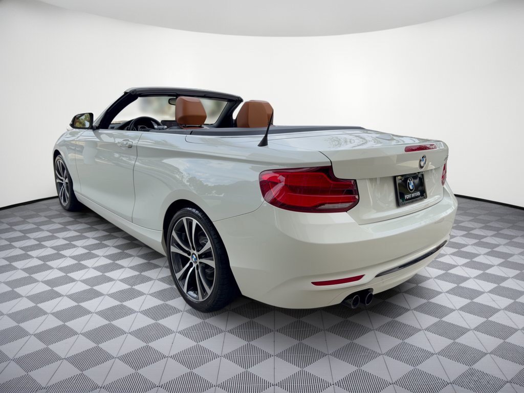 Used 2018 BMW 230i Convertible RWD image 3
