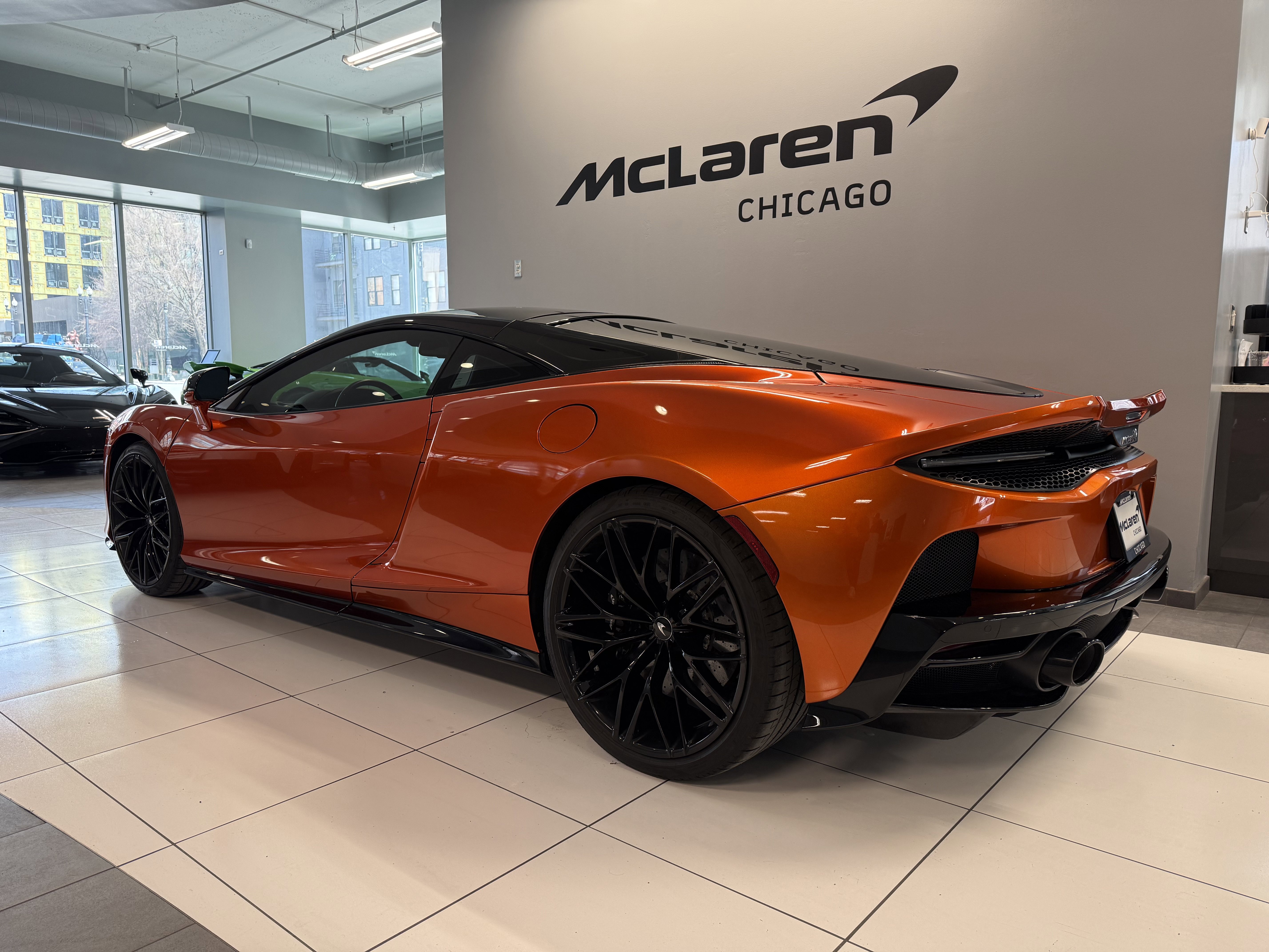 Used 2023 McLaren GT image 2