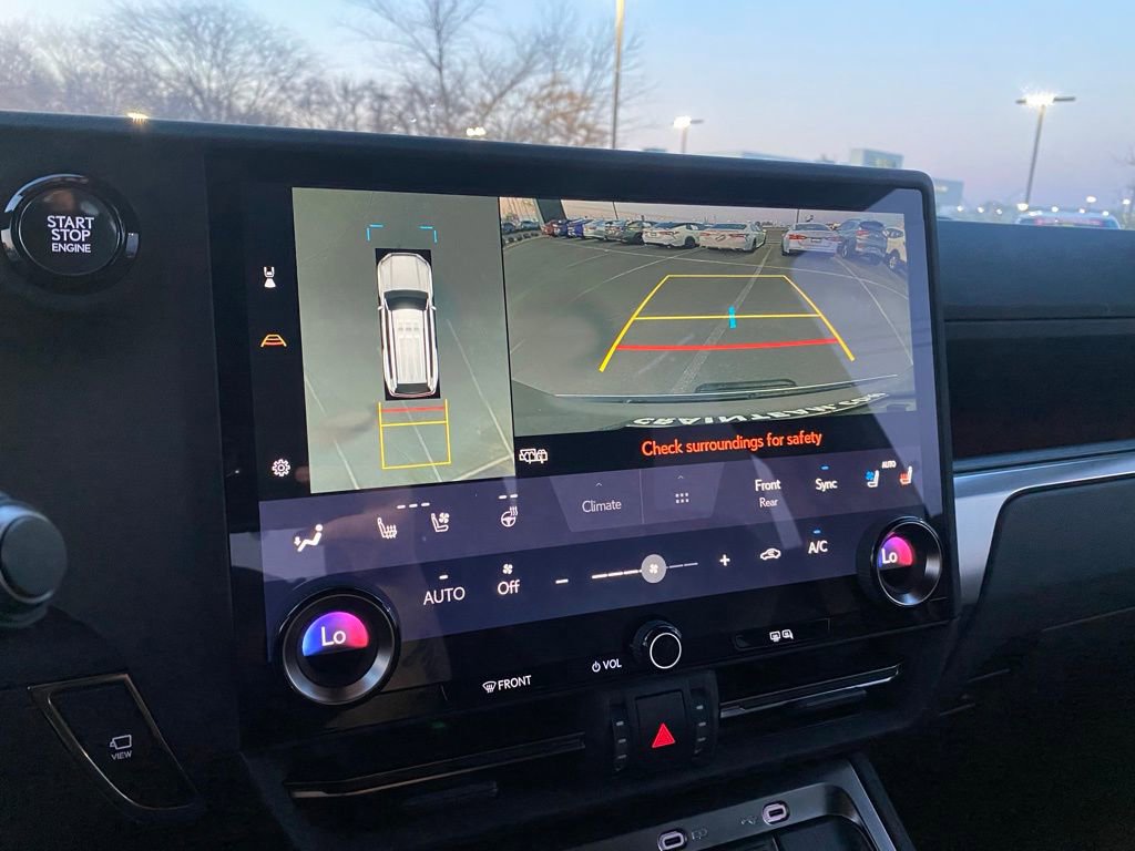 Used 2024 Lexus GX 550 w/ Accessory Package (Z1) image 17