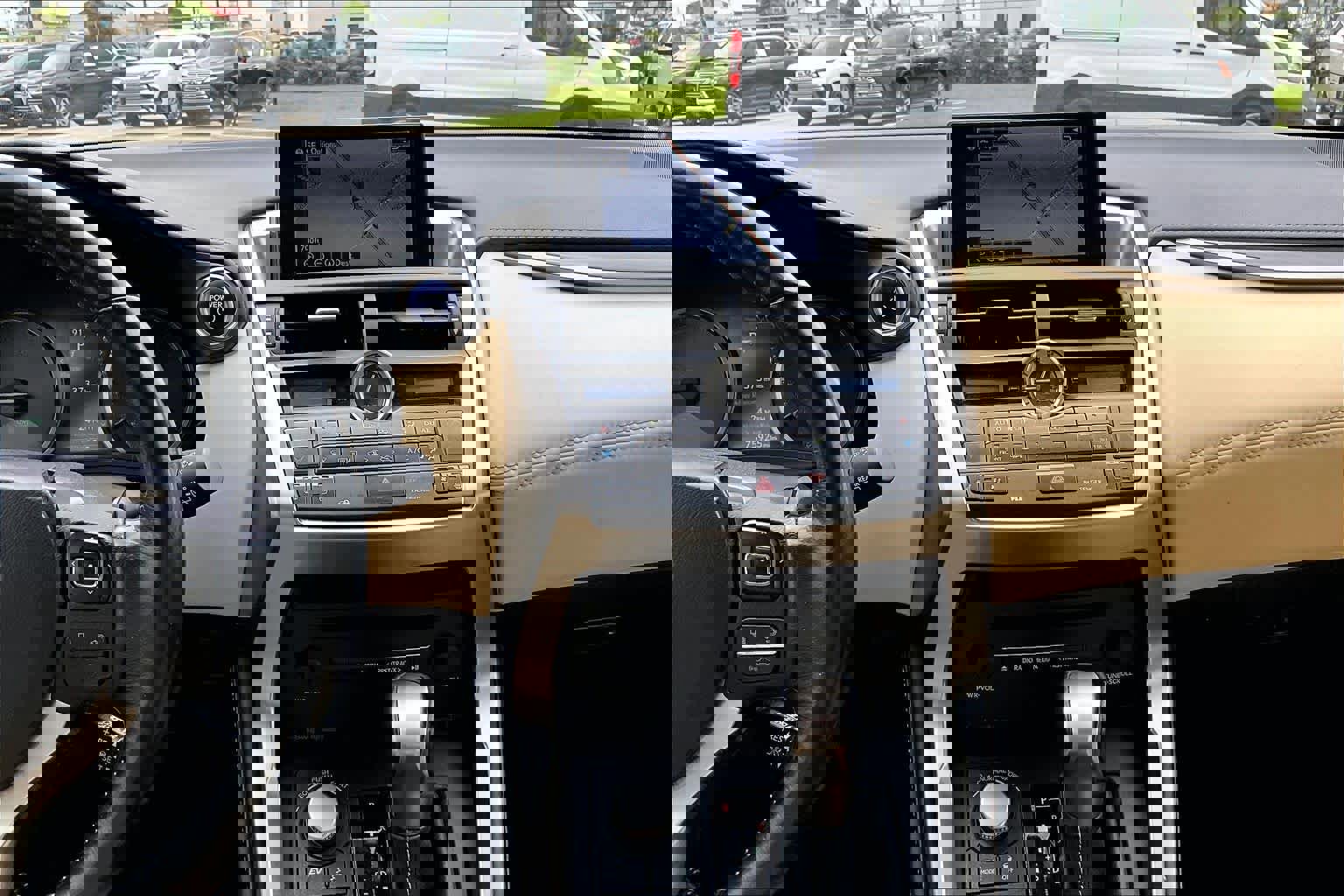 Used 2015 Lexus NX 300h FWD w/ Luxury Package image 7