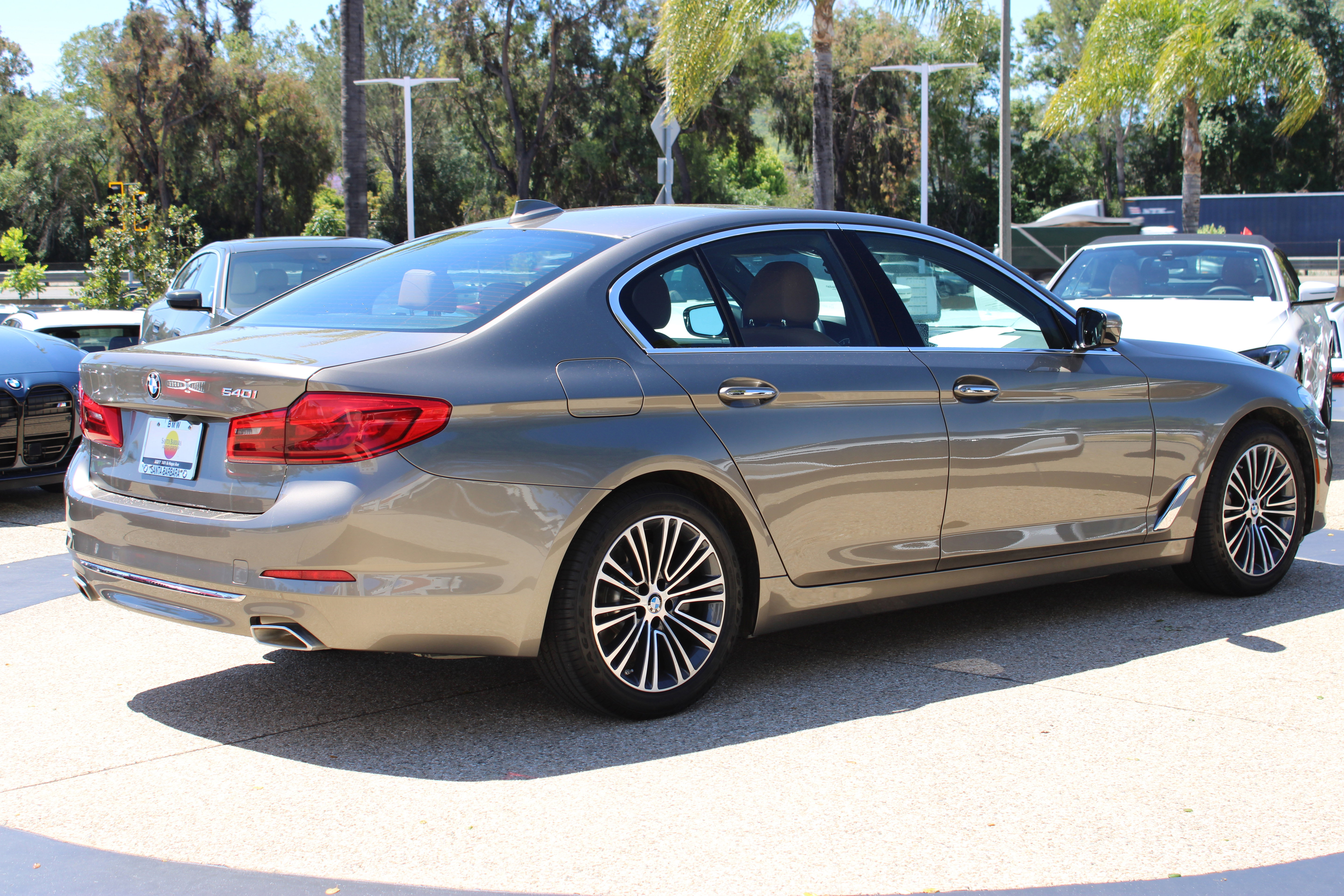 Used 2018 BMW 540i RWD image 6