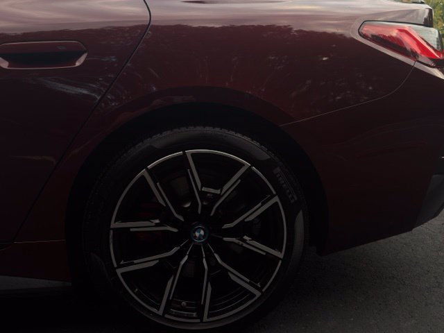 Used 2023 BMW i4 eDrive40 w/ M Sport Package RWD image 17
