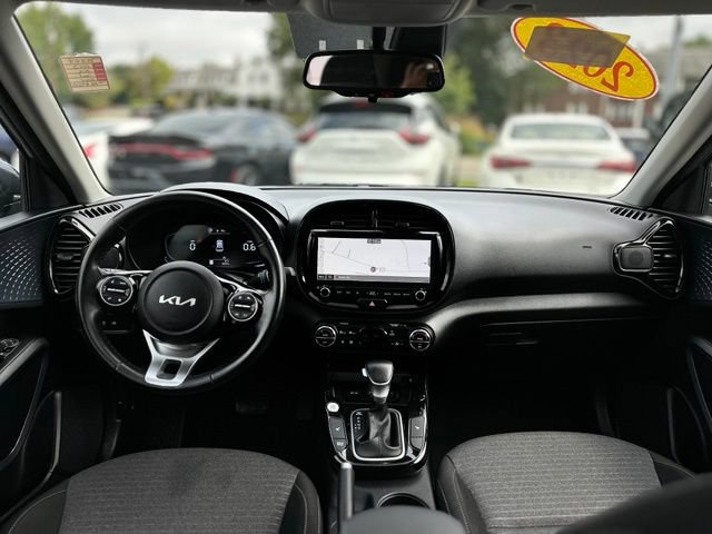 Used 2023 Kia Soul EX FWD image 16