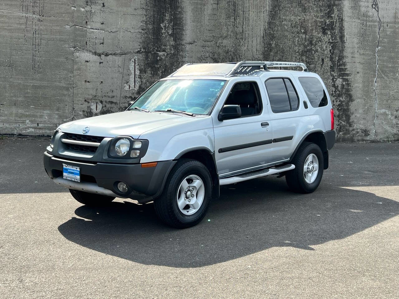 Used 2002 Nissan Xterra XE image 2