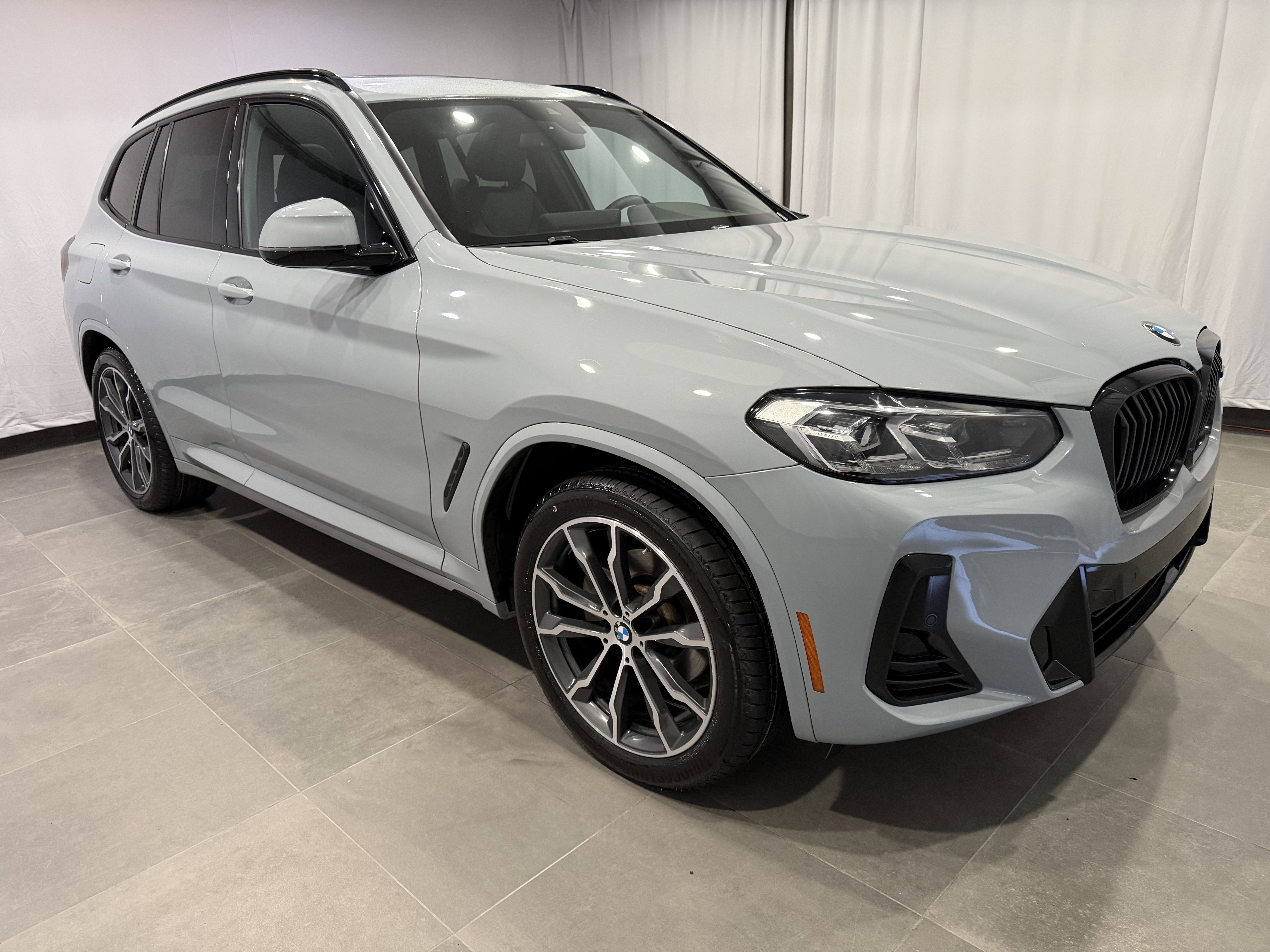 Used 2022 BMW X3 xDrive30i w/ M Sport Package 2 image 3