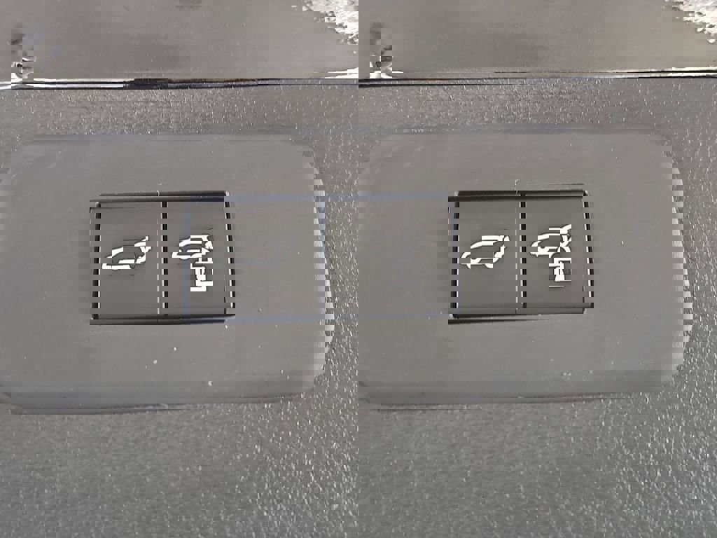 New 2026 Lexus TX 500h AWD image 13