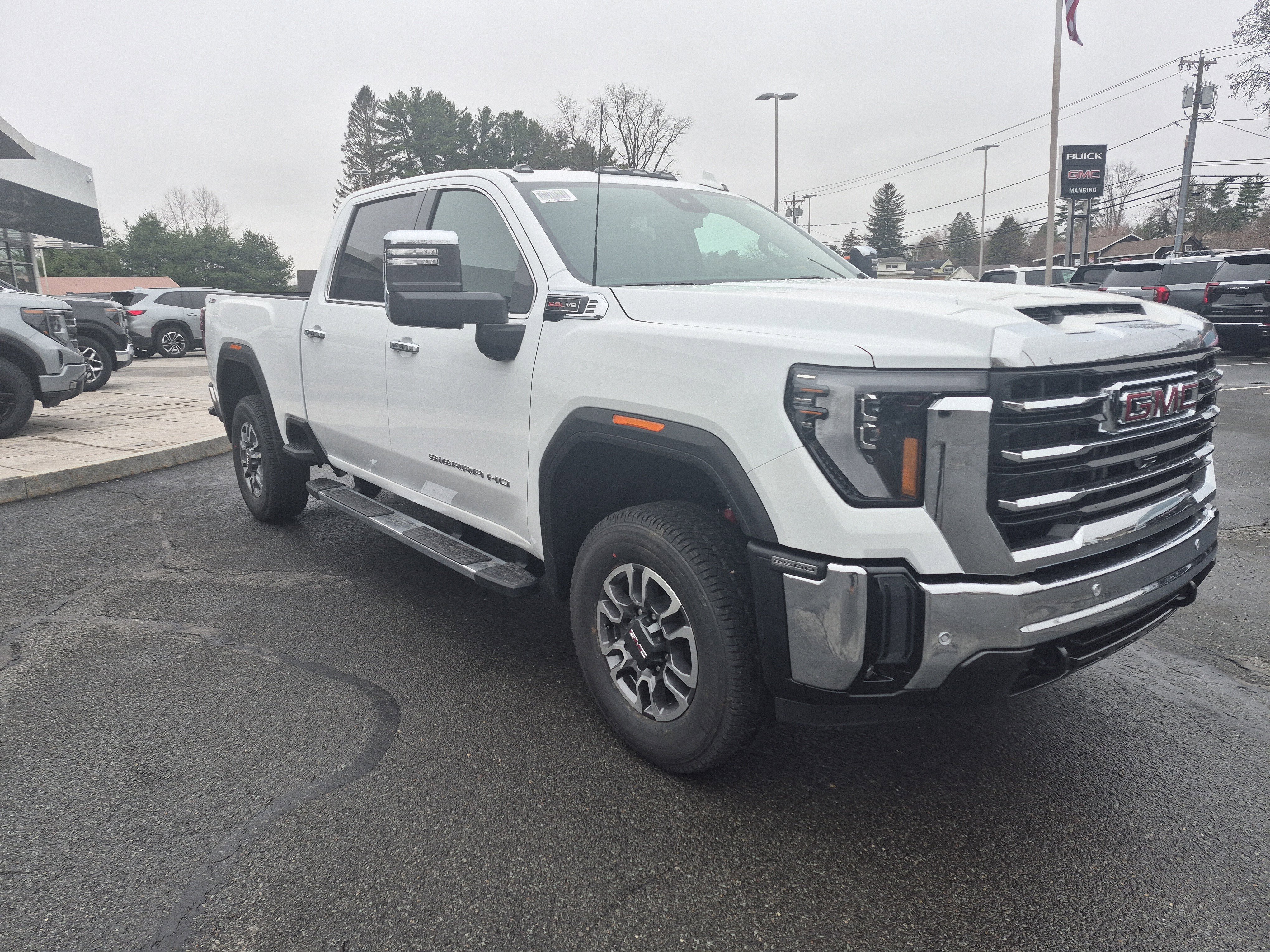 New 2026 GMC Sierra 2500 SLT w/ SLT Premium Package AWD/4WD image 7