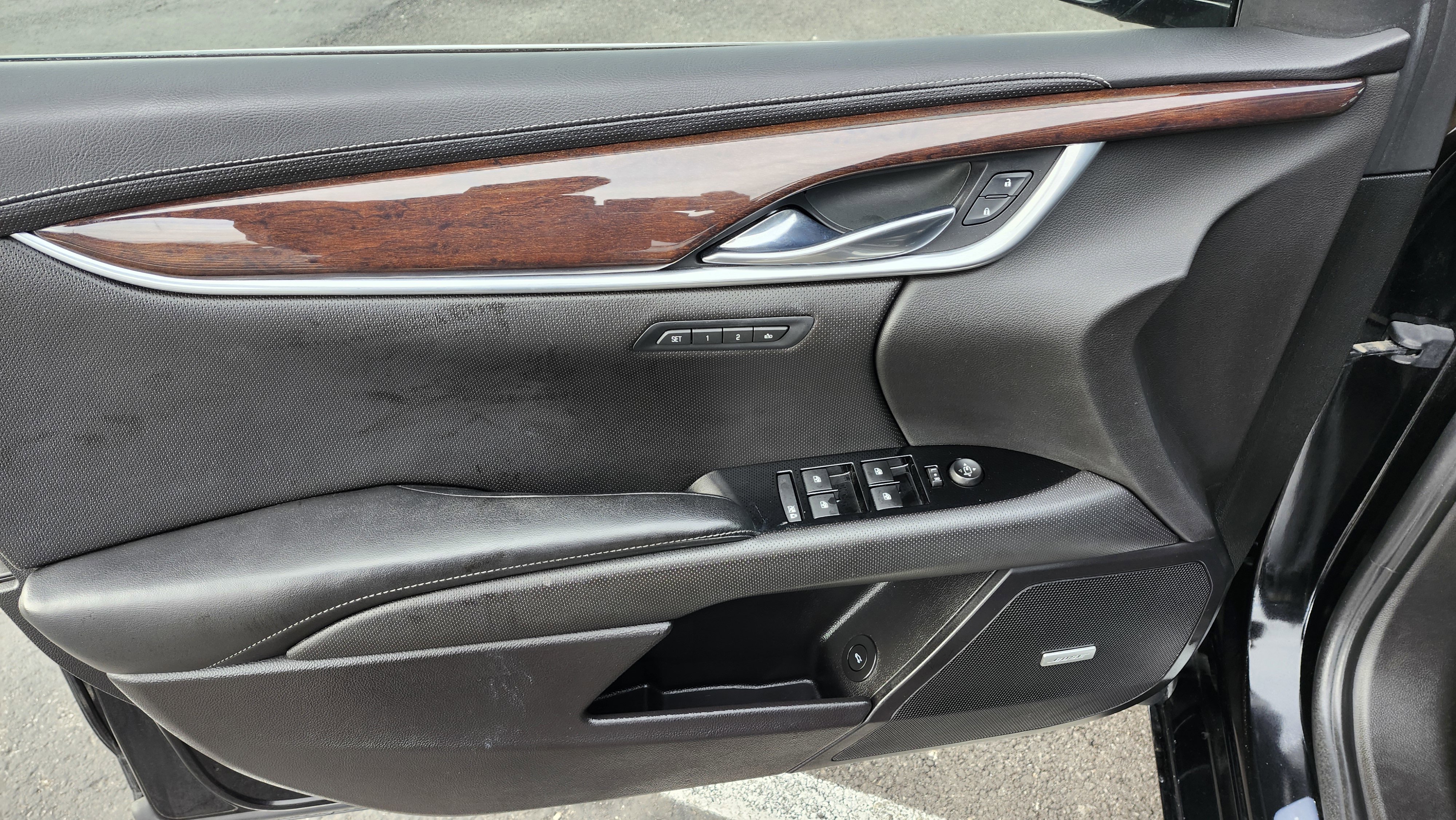 Used 2017 Cadillac XTS Luxury image 25