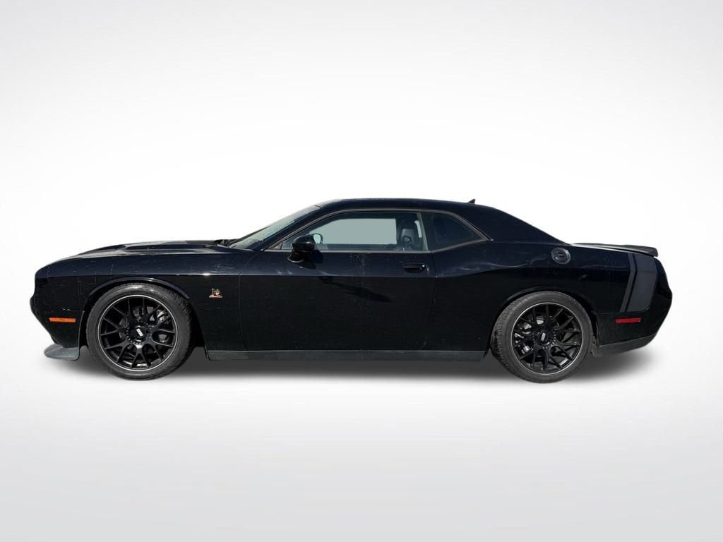 Used 2016 Dodge Challenger R/T Scat Pack w/ Leather Interior Group image 3