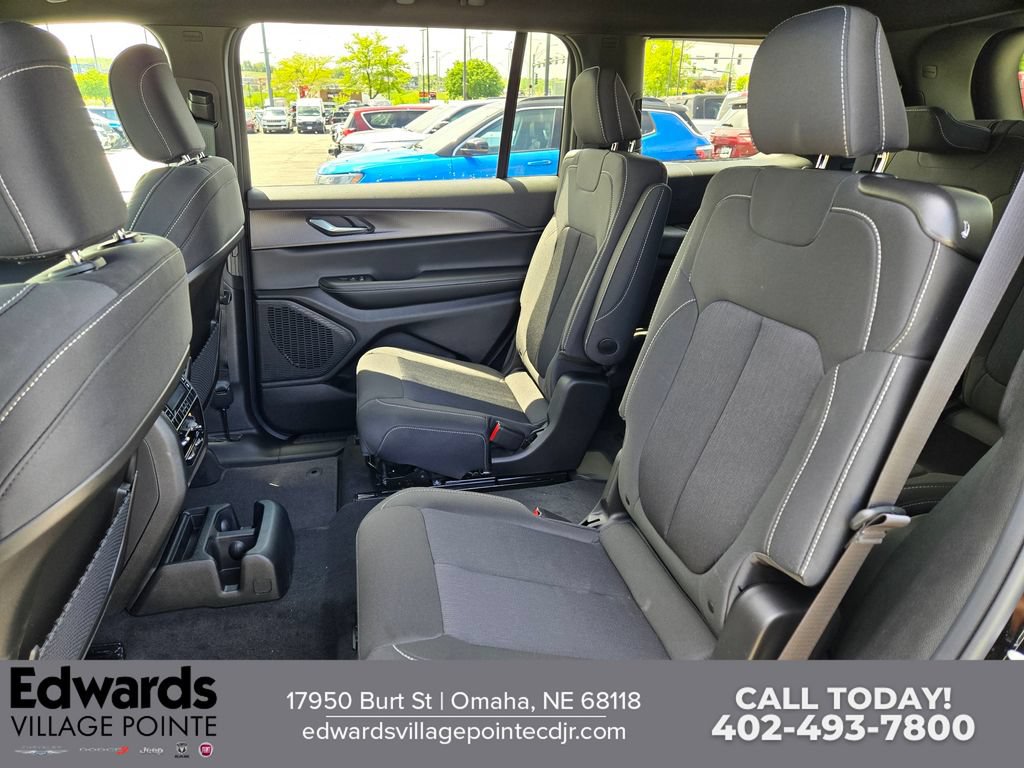 New 2026 Jeep Grand Cherokee L Laredo AWD/4WD image 26