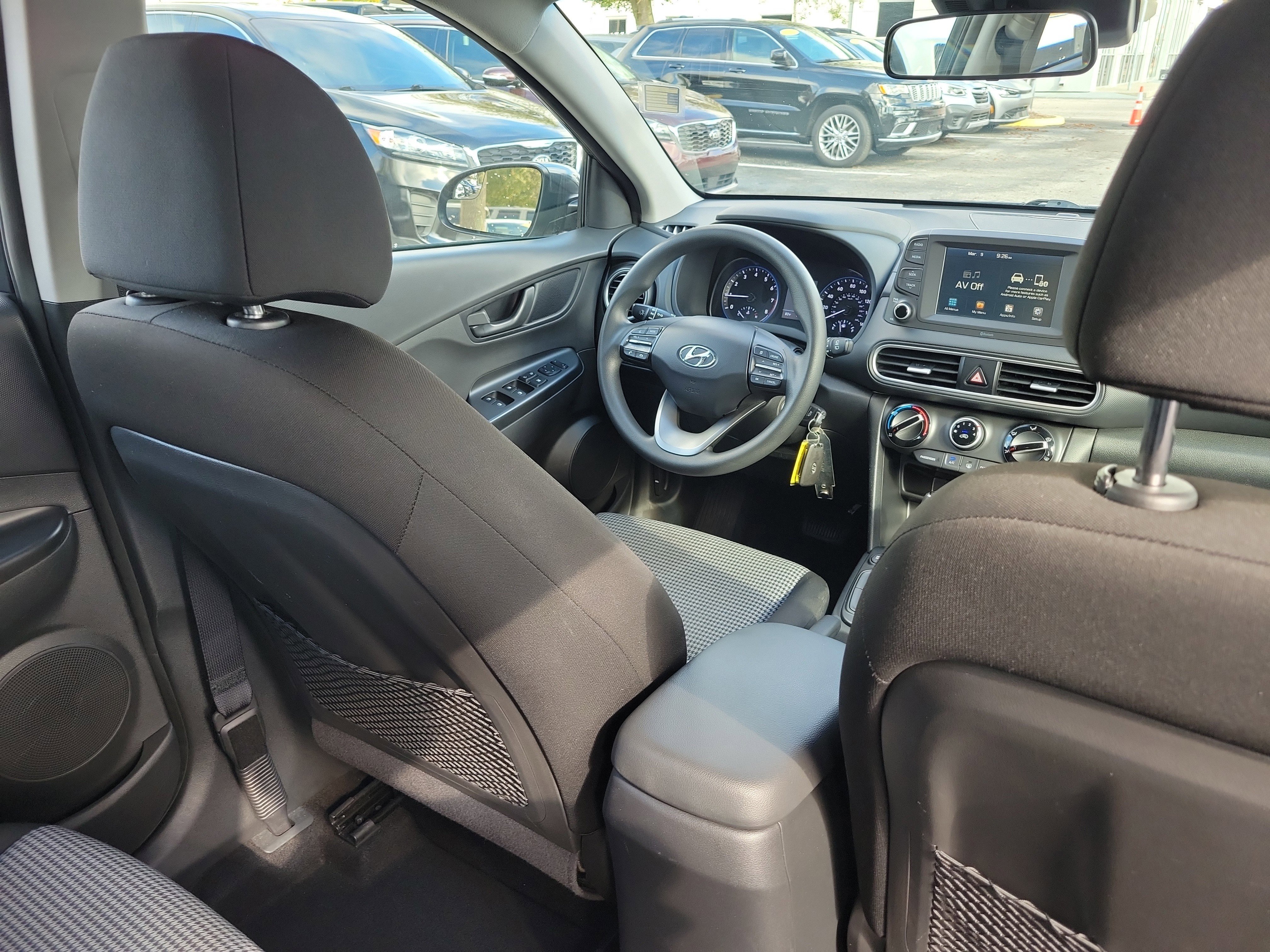 Used 2021 Hyundai Kona SE image 13