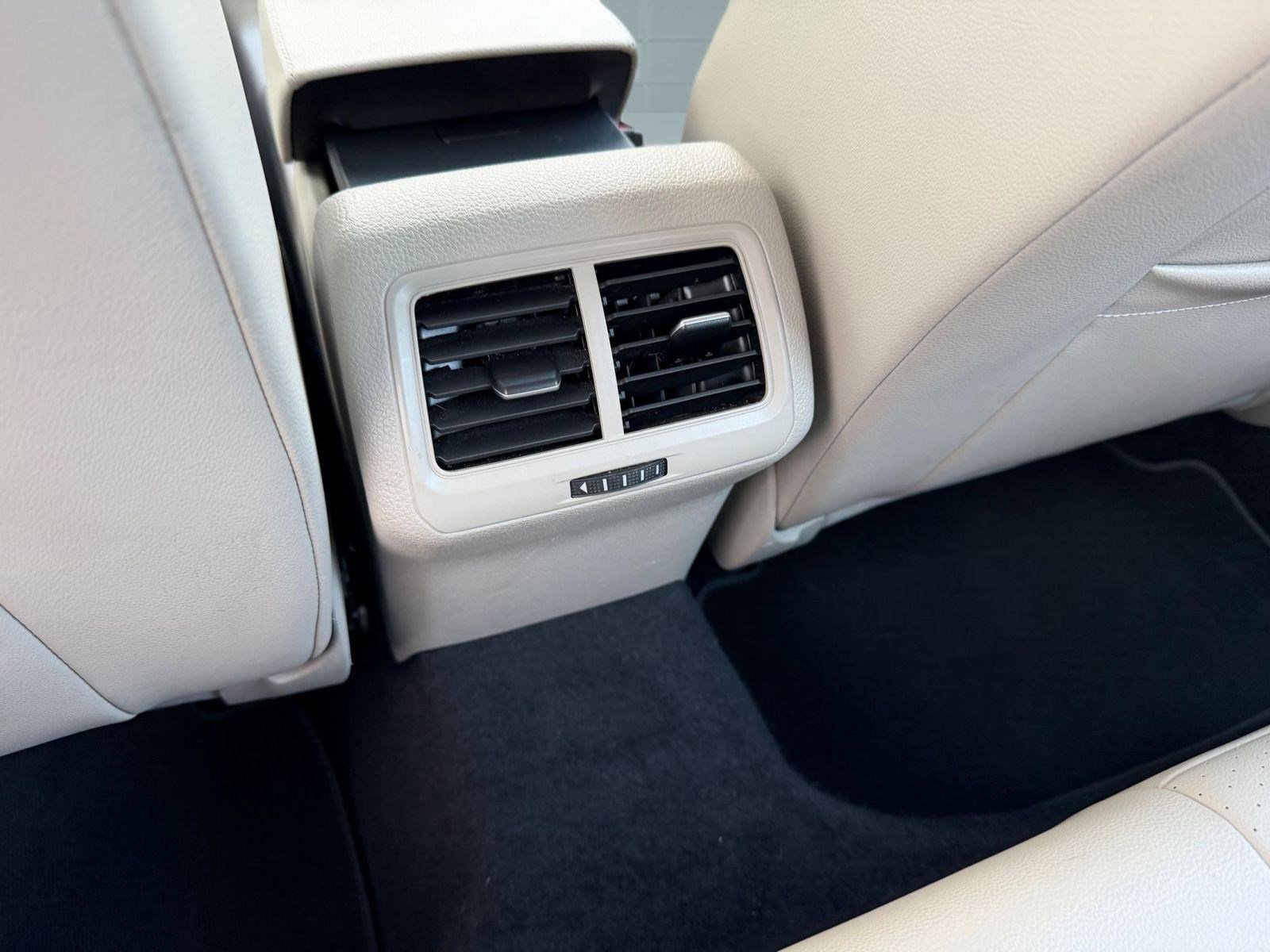 Used 2019 Volkswagen Golf Alltrack SE AWD/4WD image 24