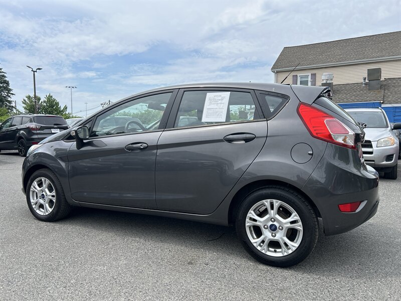 Used 2016 Ford Fiesta SE w/ Cold Weather Package FWD image 6