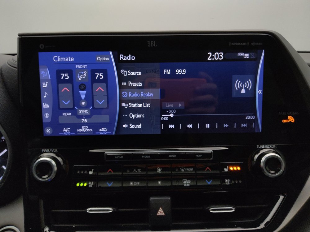 Used 2020 Toyota Highlander Limited image 25