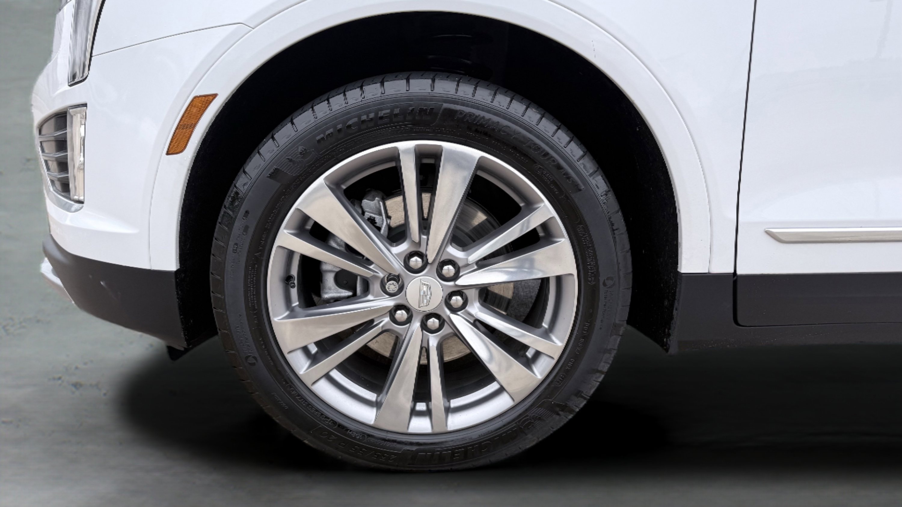 Used 2024 Cadillac XT5 Premium Luxury FWD image 13