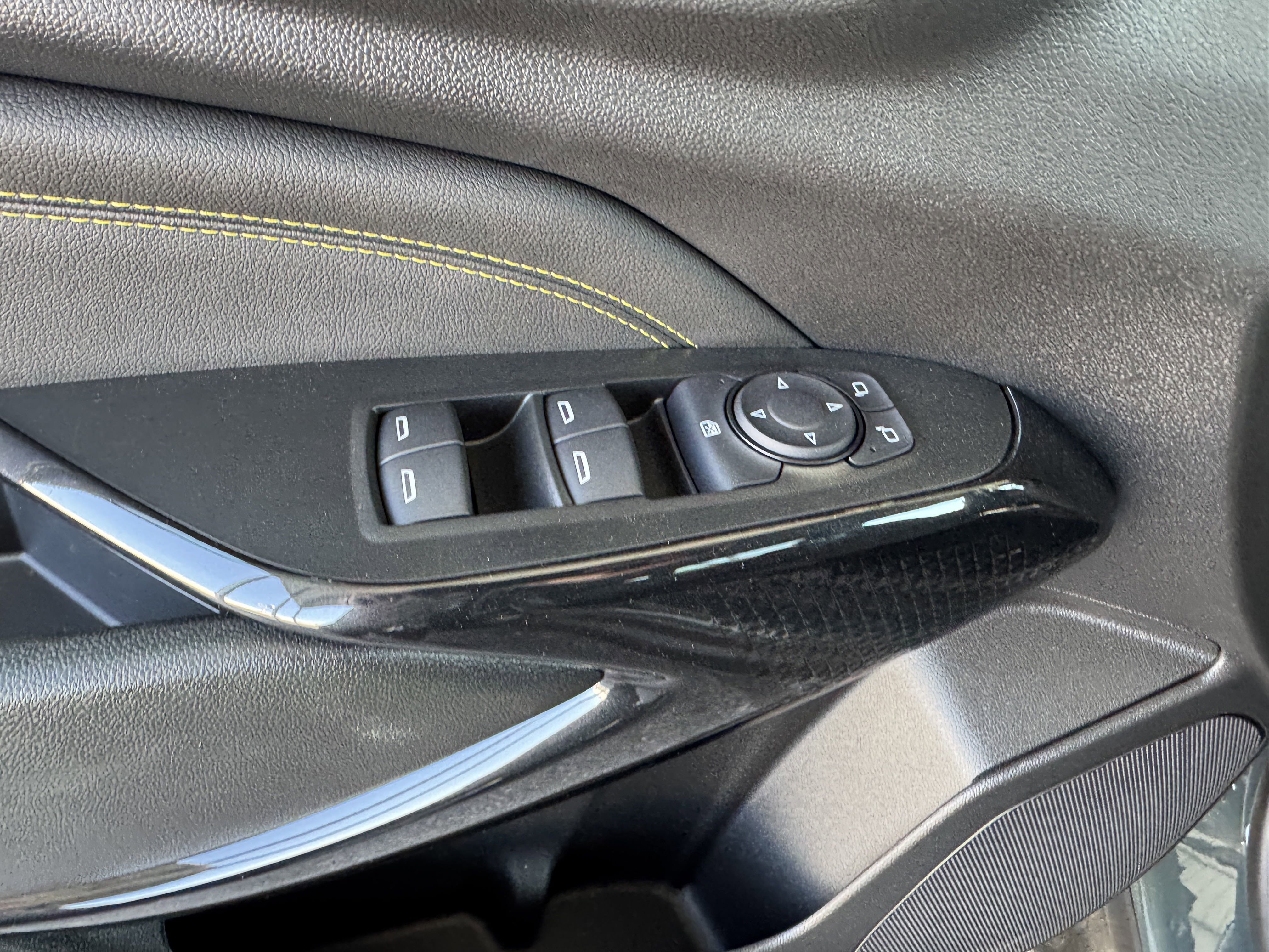 New 2025 Chevrolet Trax LT w/ LT Convenience Package image 10