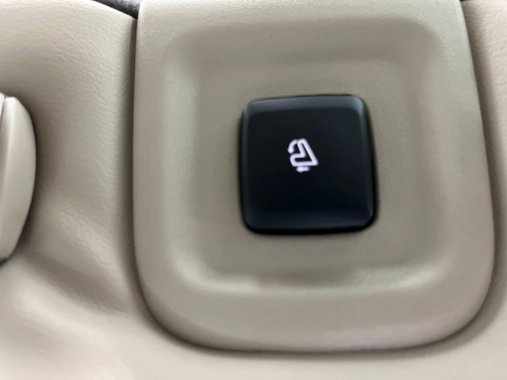 Used 2023 Lincoln Aviator Reserve w/ Equipment Group 201A AWD/4WD image 43