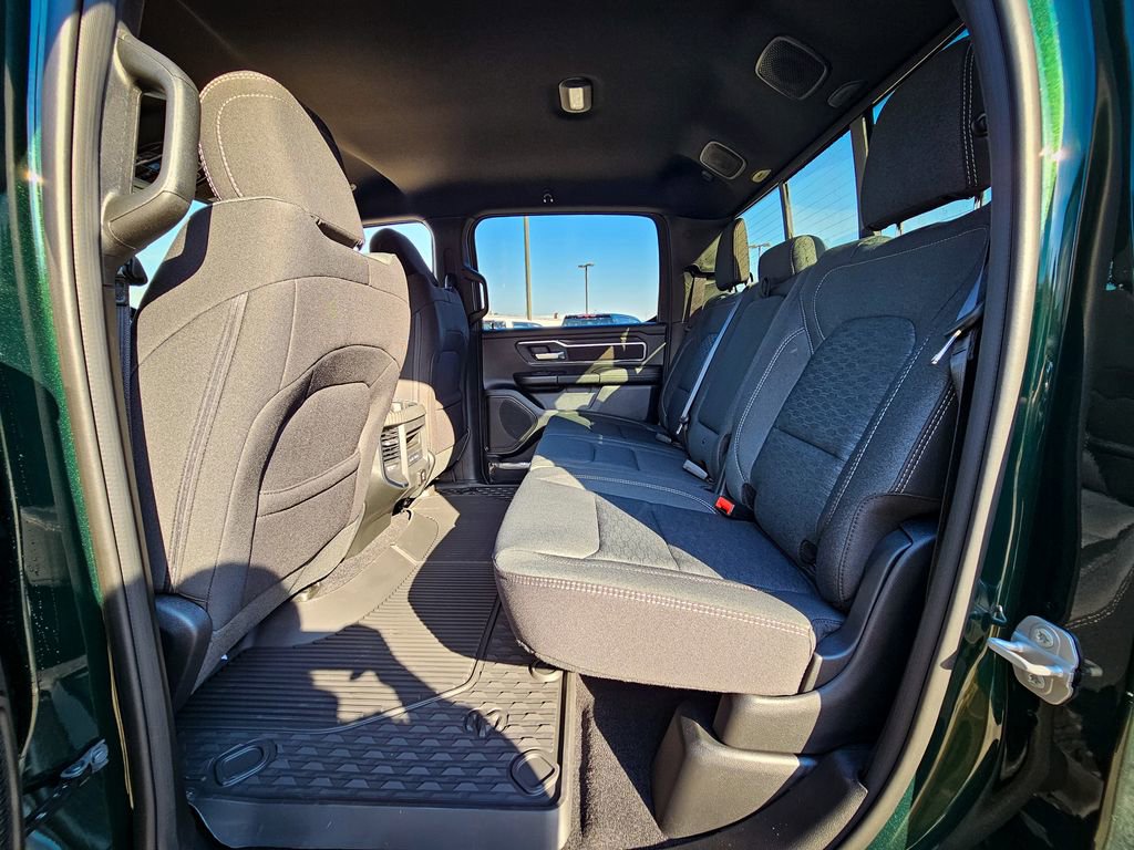New 2026 RAM 1500 4x4 Crew Cab image 31