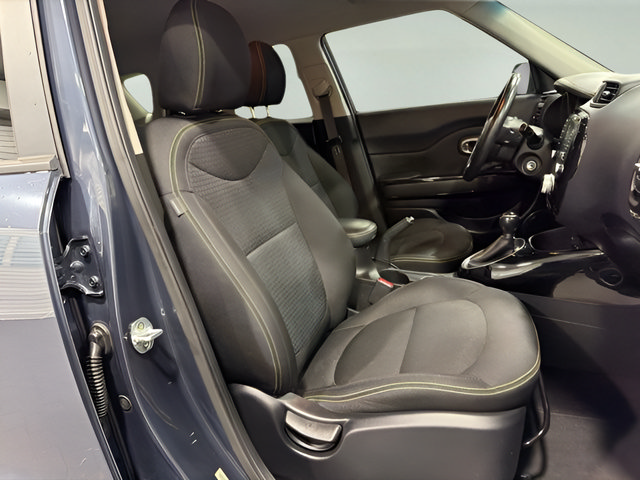 Used 2015 Kia Soul + w/ Audio Package FWD image 16
