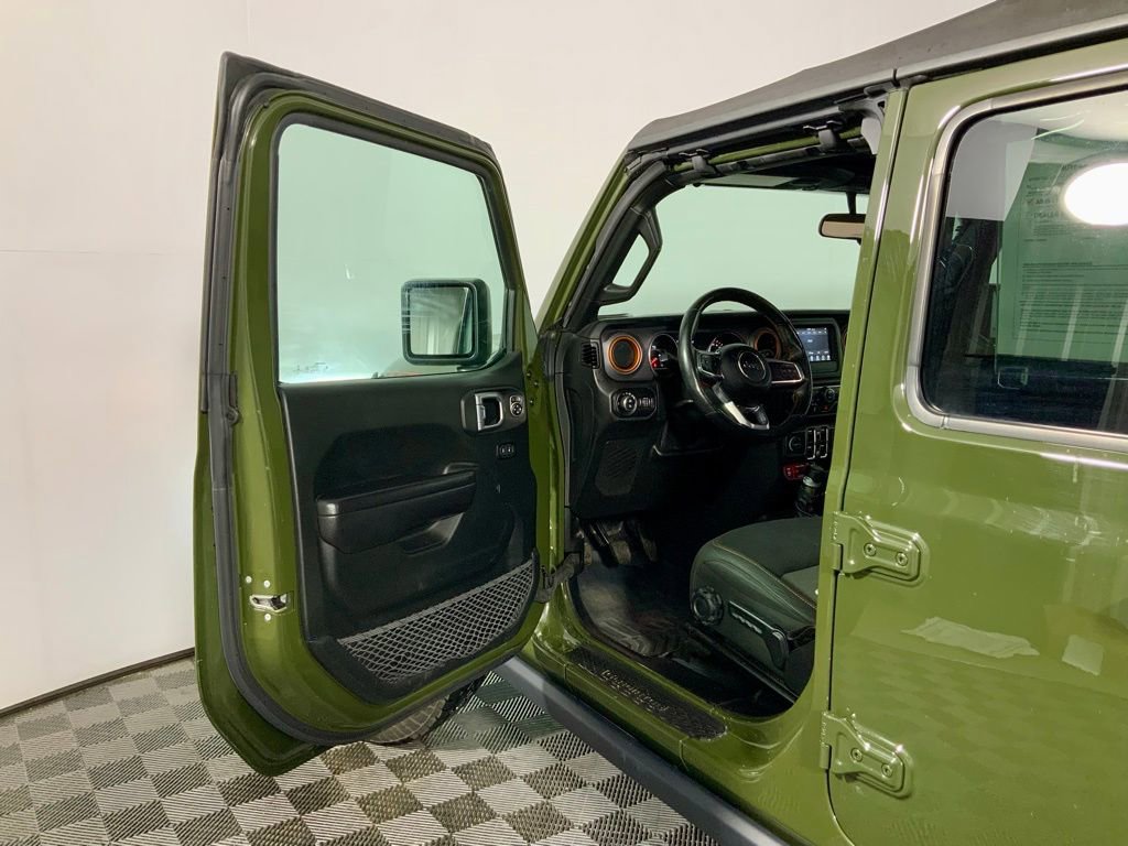 Used 2021 Jeep Gladiator Mojave w/ Cold Weather Group image 16