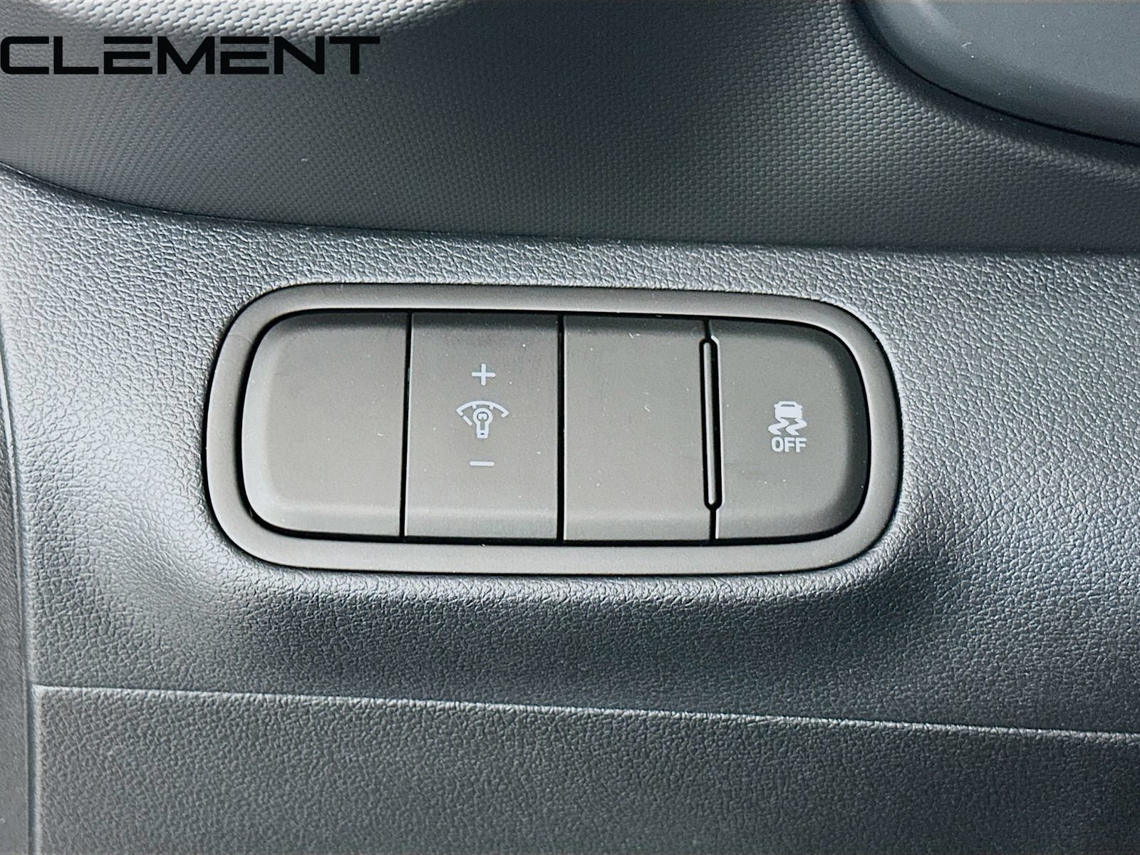 Certified 2026 Hyundai Venue SEL FWD image 13