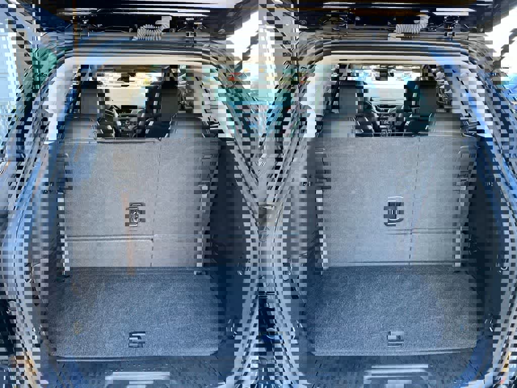 Used 2017 Chevrolet Traverse Premier image 26