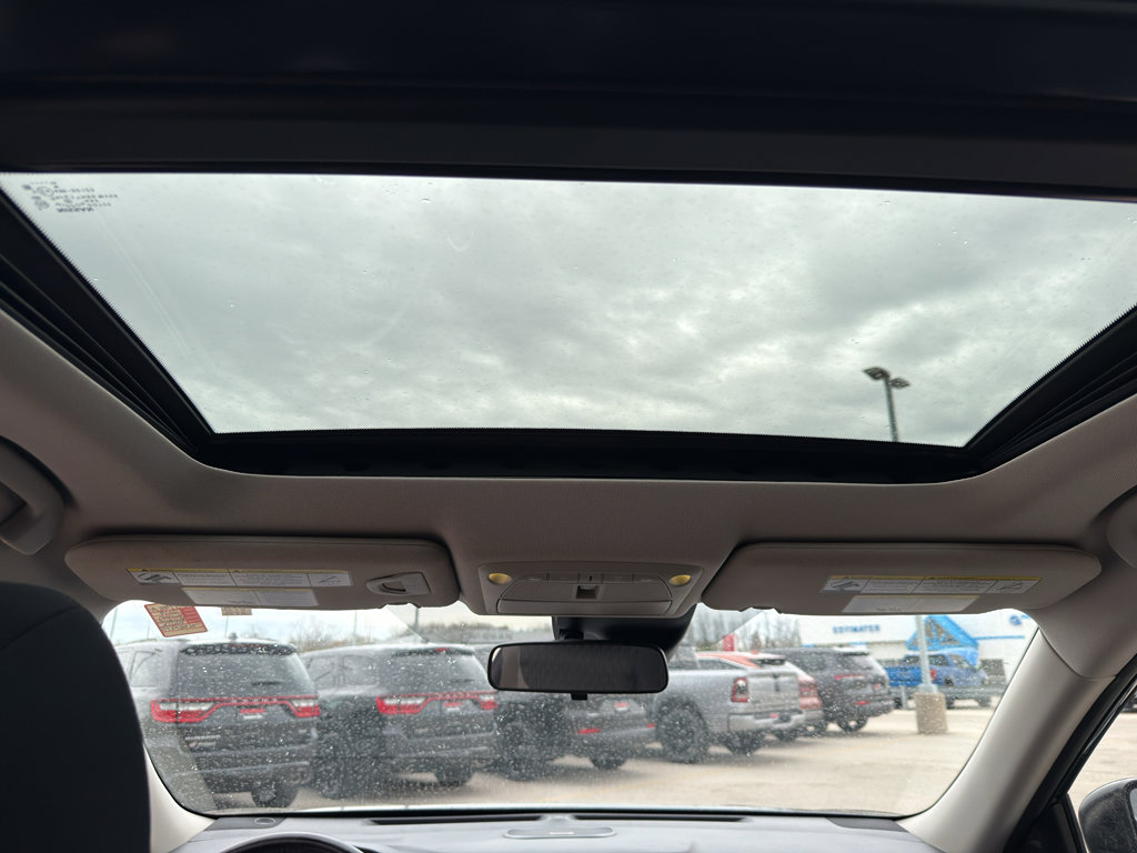 Used 2019 Nissan Rogue SV w/ Sun & Sound Touring Package AWD/4WD image 29