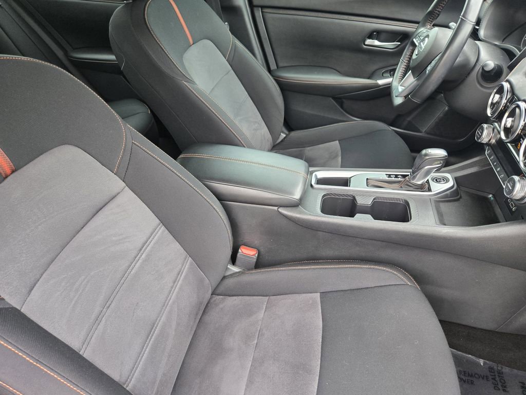 Used 2023 Nissan Sentra SR w/ Midnight Edition Package image 19