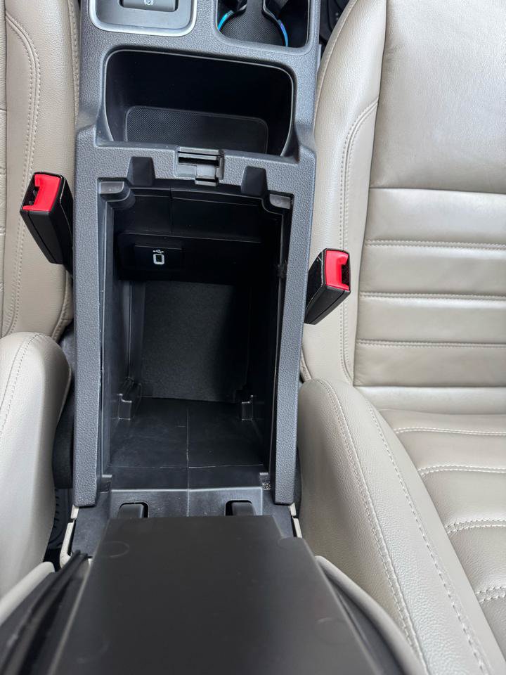 Used 2019 Ford Escape Titanium AWD/4WD image 12