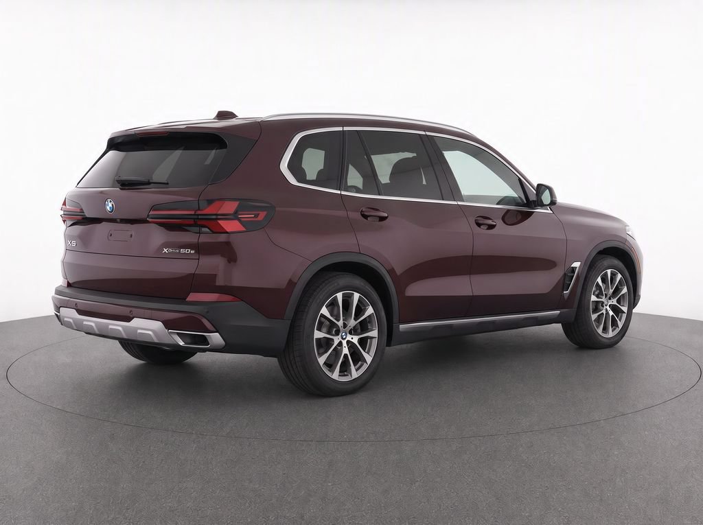 Used 2024 BMW X5 xDrive50e w/ Premium Package AWD/4WD image 5