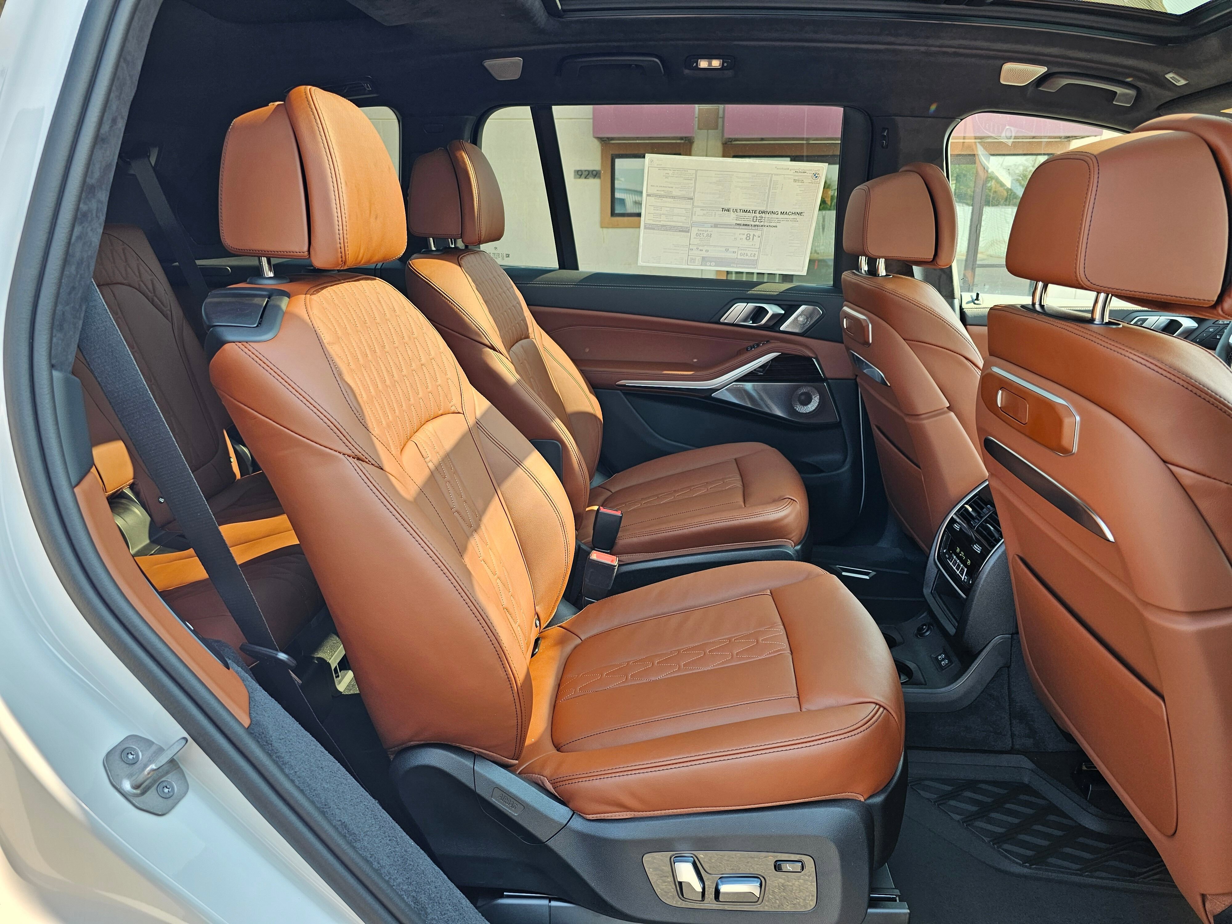 New 2026 BMW X7 M60i image 14