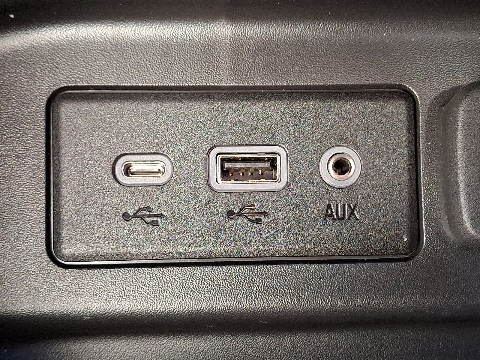 Certified 2024 Chevrolet Equinox LS image 23