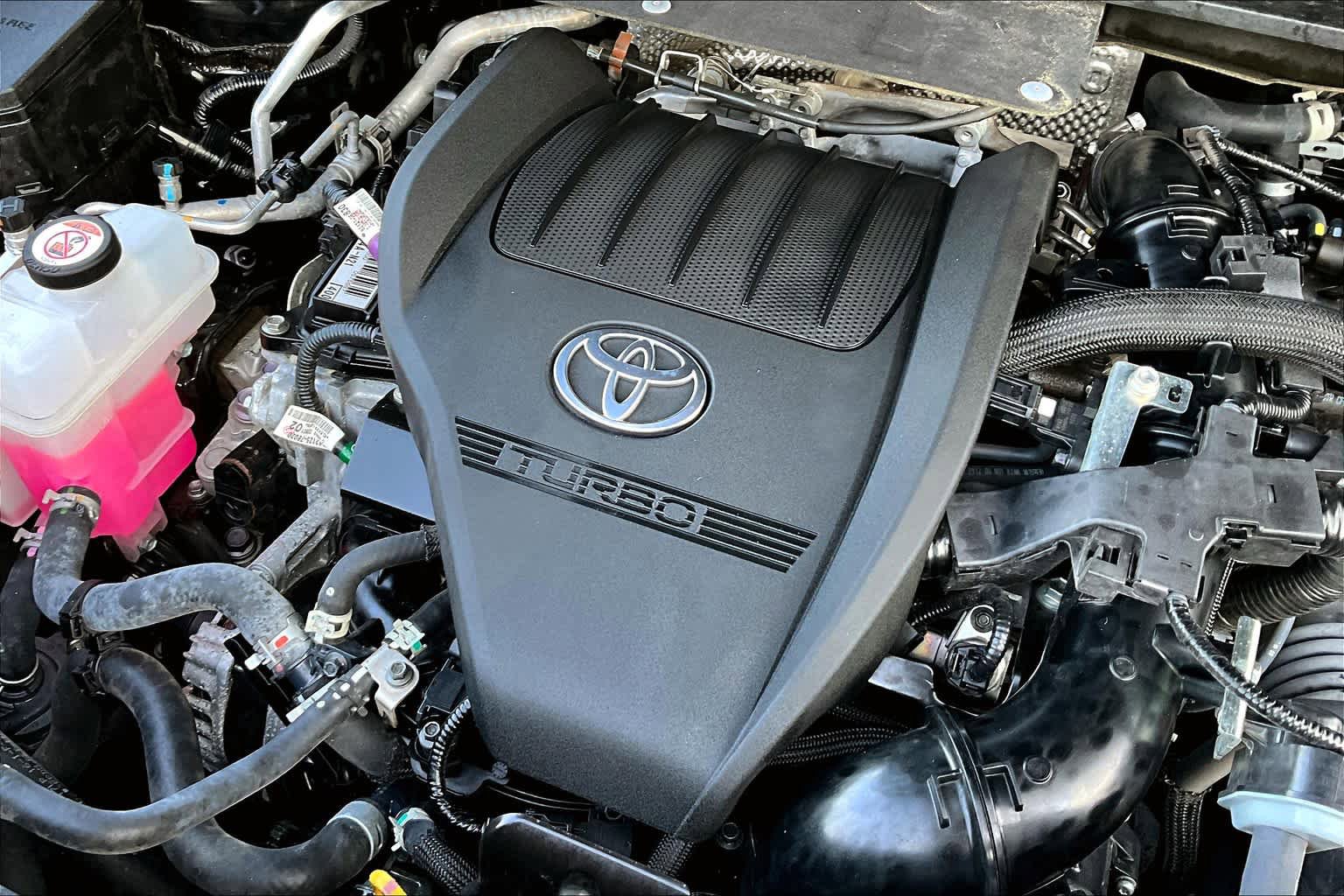 Used 2023 Toyota Highlander XLE FWD image 33