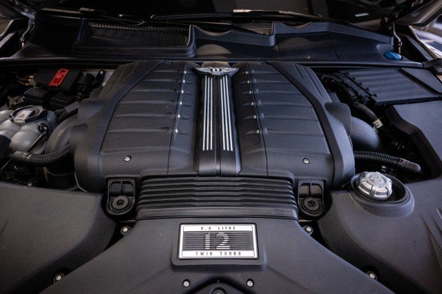 Used 2018 Bentley Bentayga image 67