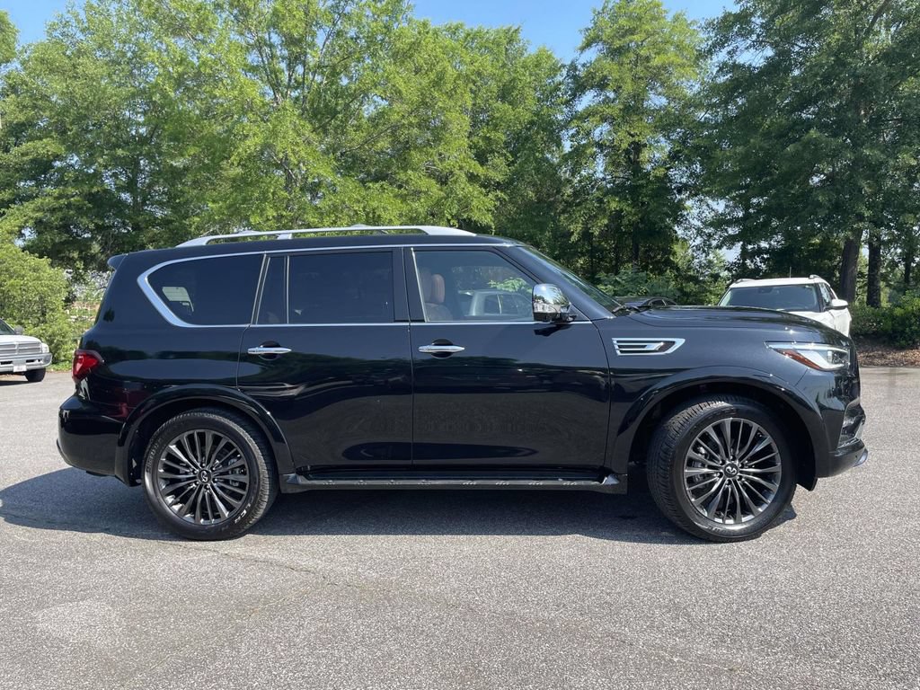 Used 2024 INFINITI QX80 Sensory w/ Cargo Package AWD/4WD image 2