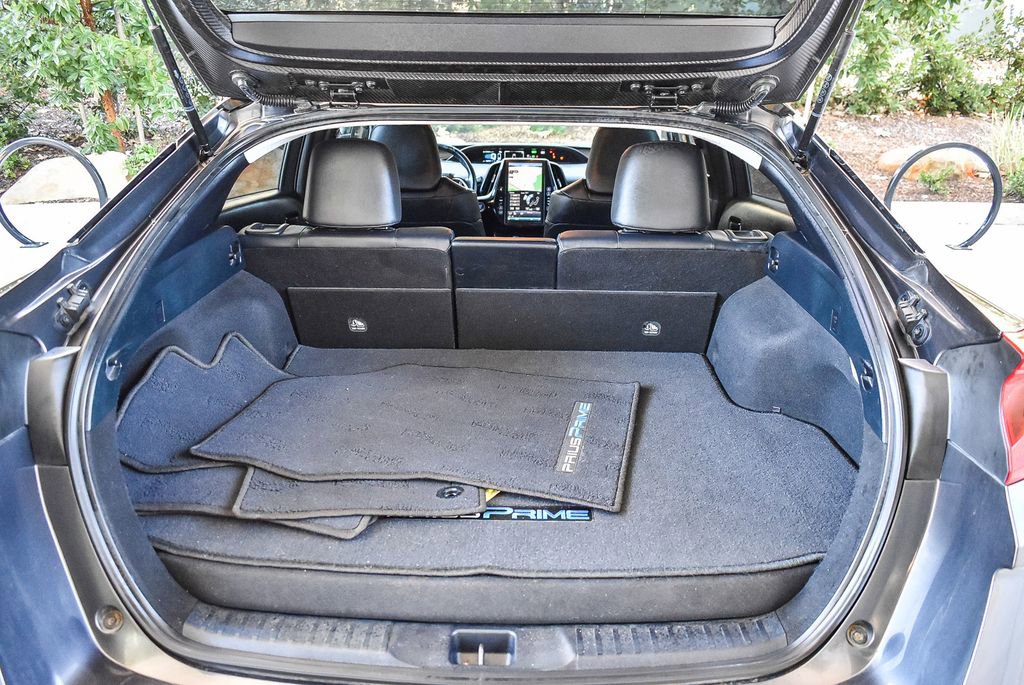 Used 2018 Toyota Prius Prime Premium w/ Carpet Mat Package image 25