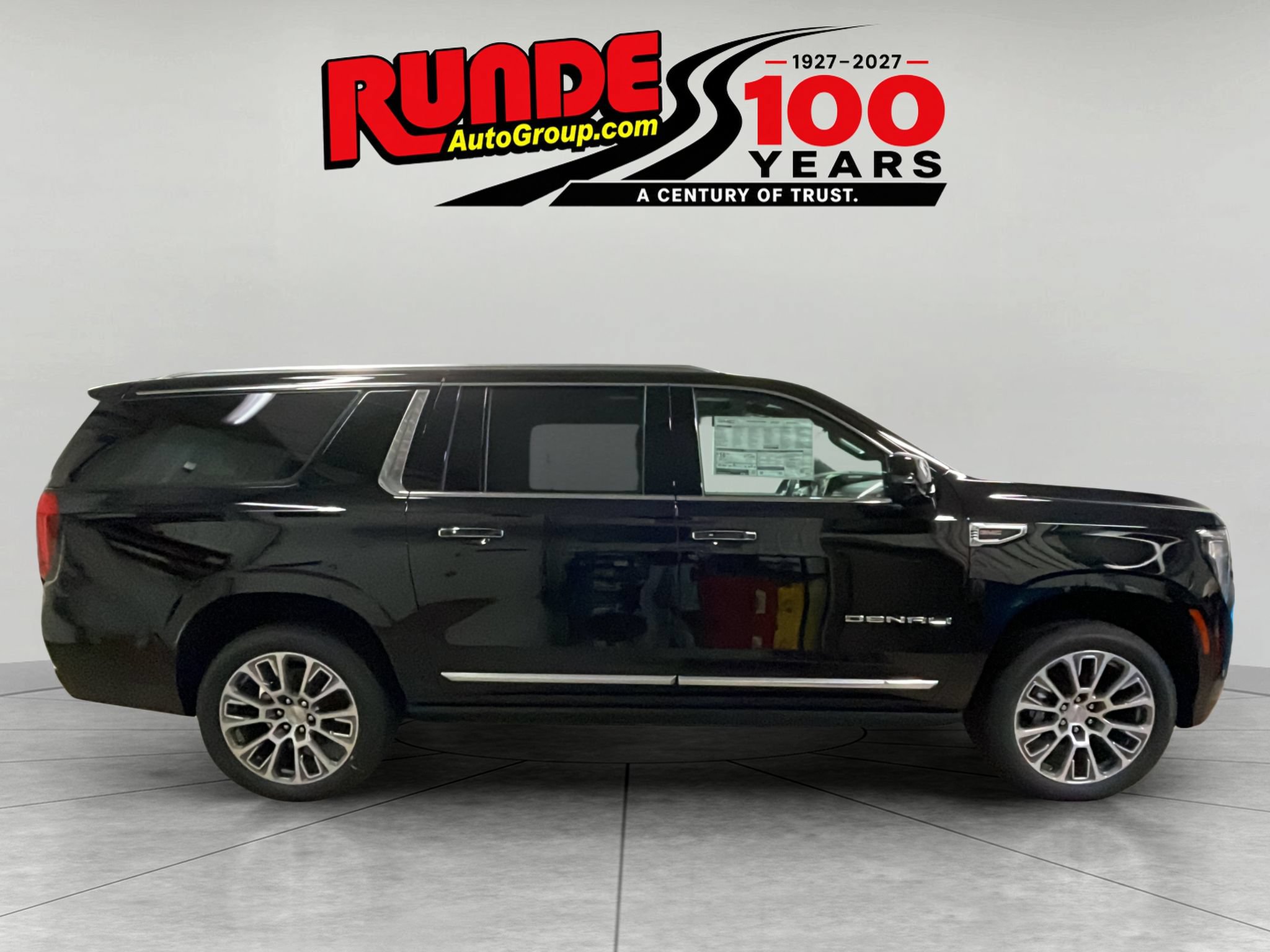 New 2026 GMC Yukon XL Denali w/ Denali Reserve Package AWD/4WD image 6