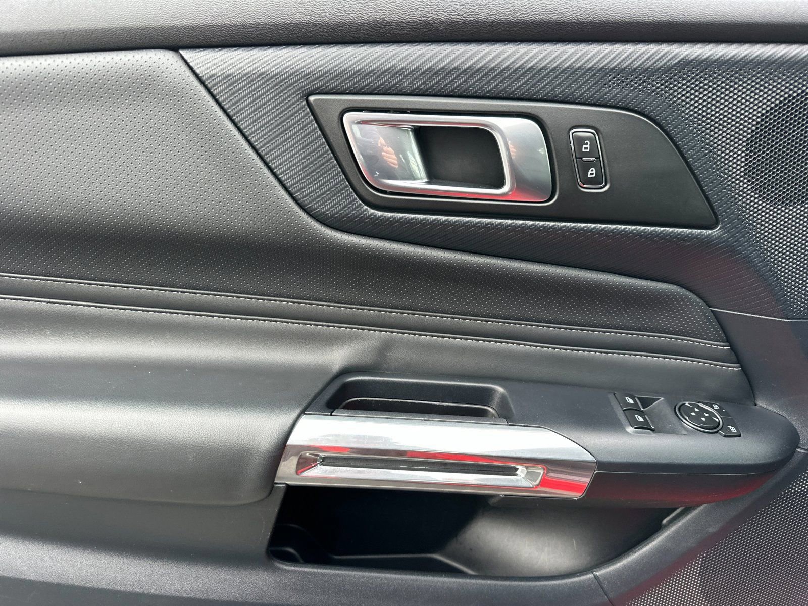 Used 2024 Ford Mustang Premium image 10