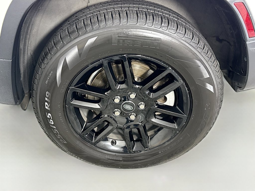 Certified 2024 Land Rover Defender 130 S AWD/4WD image 25