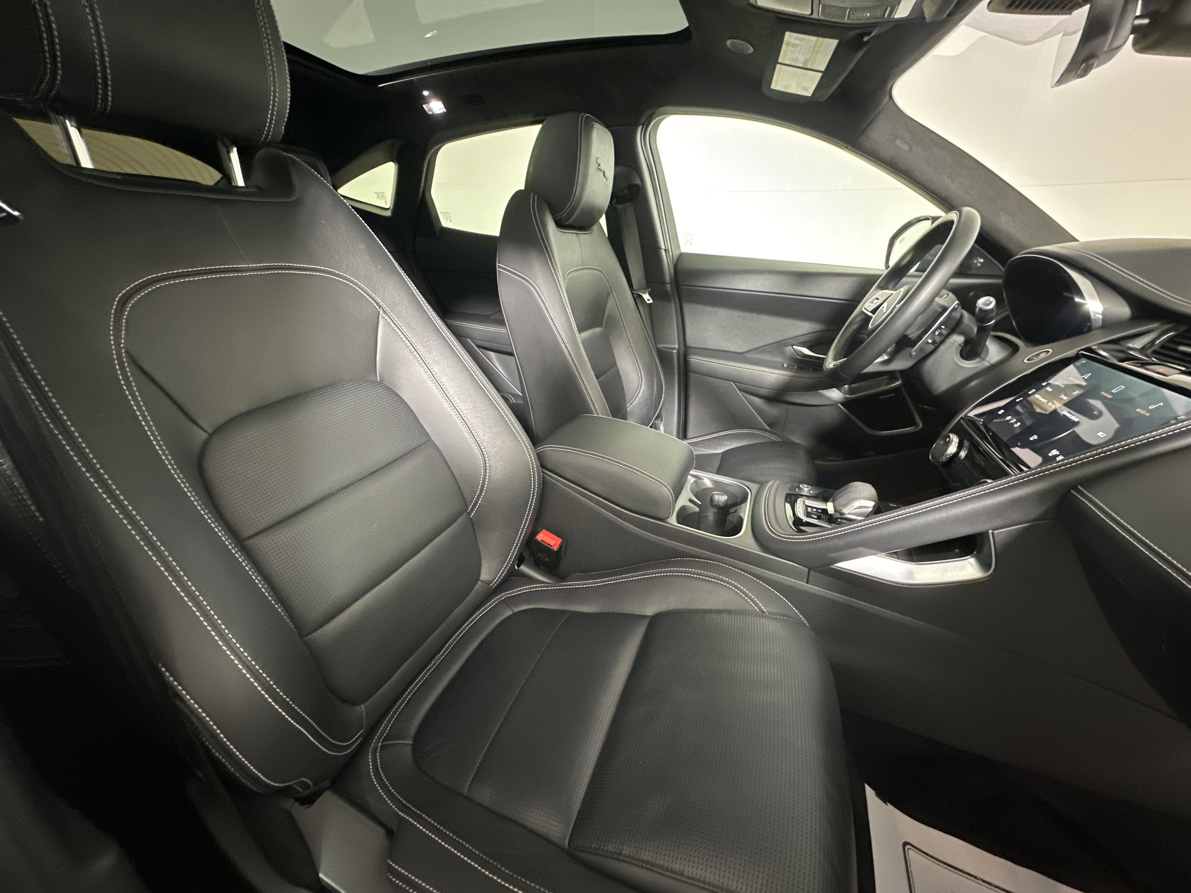 Used 2021 Jaguar E-PACE 300 Sport image 25