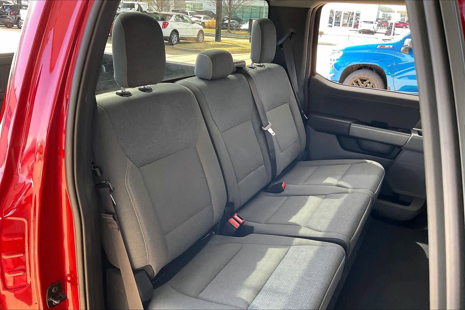 Used 2025 Ford F150 XLT w/ Equipment Group 301A Standard AWD/4WD image 19