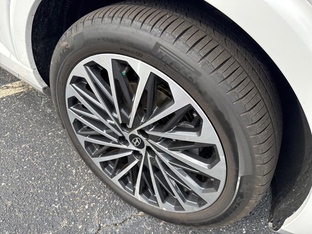 Used 2026 Hyundai Palisade Calligraphy image 13