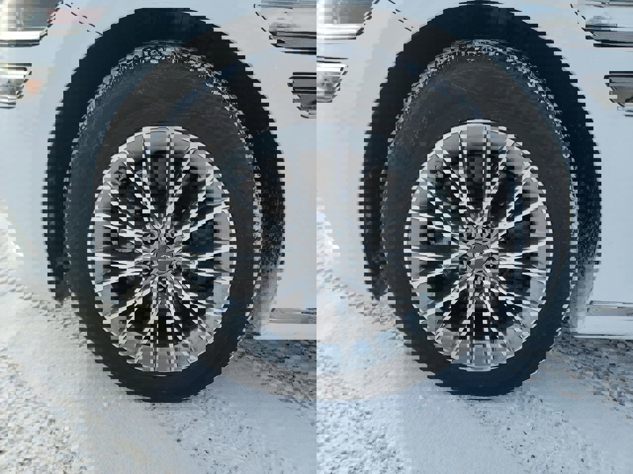 Used 2023 Genesis G80 2.5T image 10